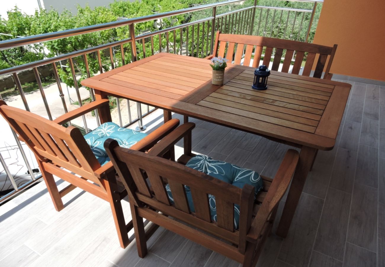 Appartement à Biograd na moru - Appartement dans Biograd na Moru avec Balcon, Climatisation, WIFI (4269-4)