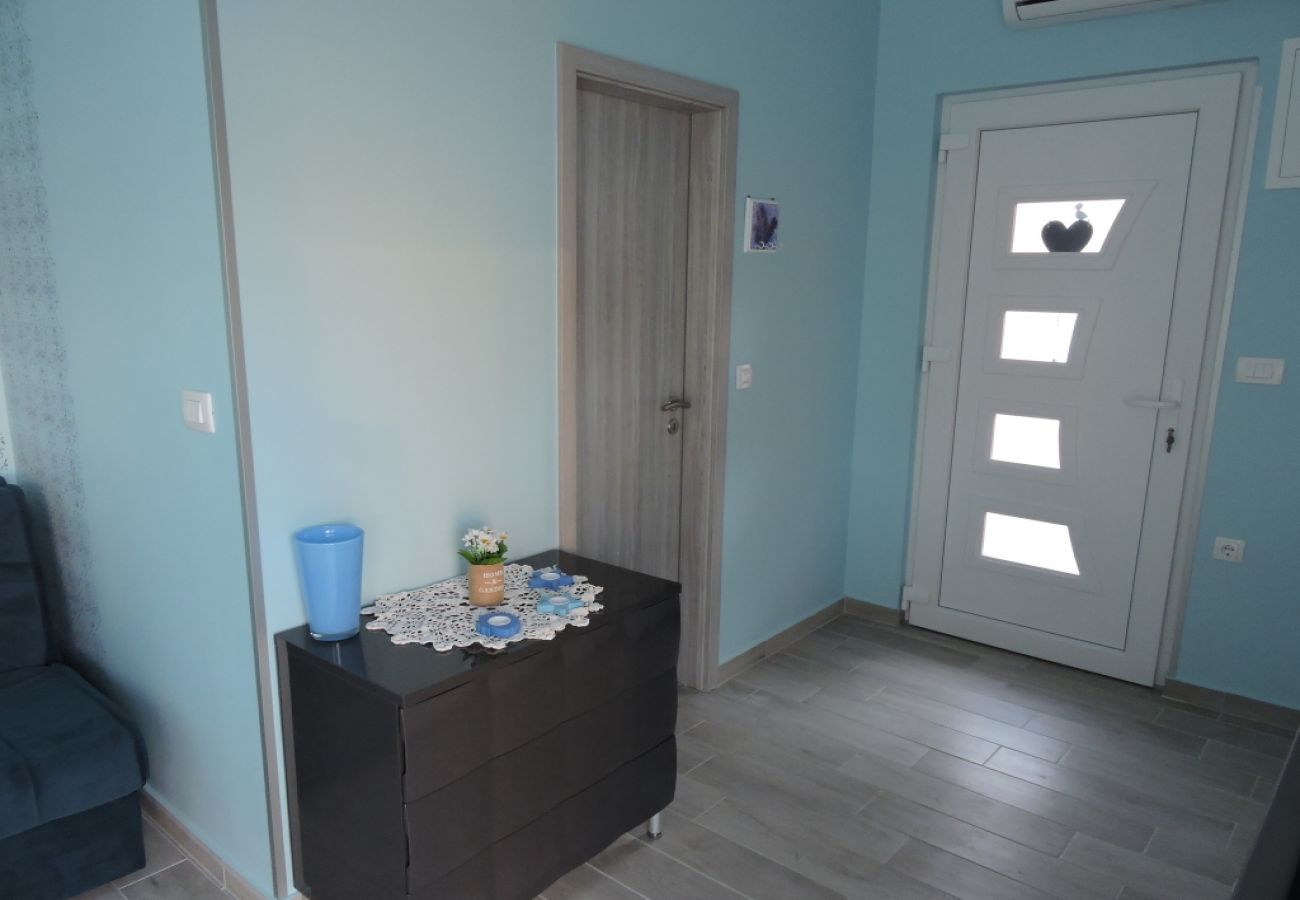 Appartement à Biograd na moru - Appartement dans Biograd na Moru avec Balcon, Climatisation, WIFI (4269-4)