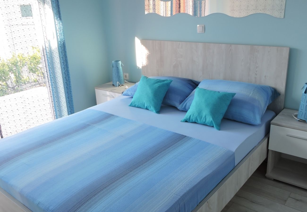 Appartement à Biograd na moru - Appartement dans Biograd na Moru avec Balcon, Climatisation, WIFI (4269-4)