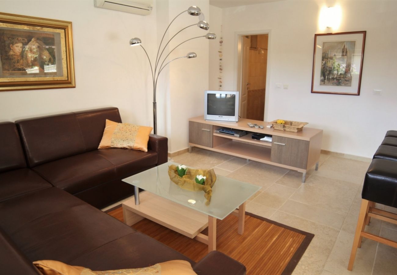 Appartement à Rovinj - Appartement dans Rovinj avec terrasse, Climatisation, WIFI, Lave-vaisselle (4285-1)