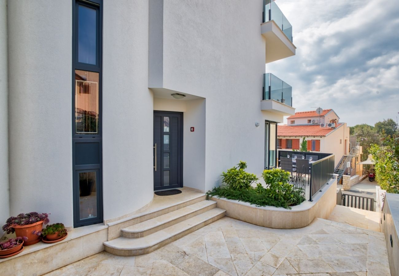 Appartement à Rovinj - Appartement dans Rovinj avec terrasse, Climatisation, WIFI, Lave-vaisselle (4286-1)