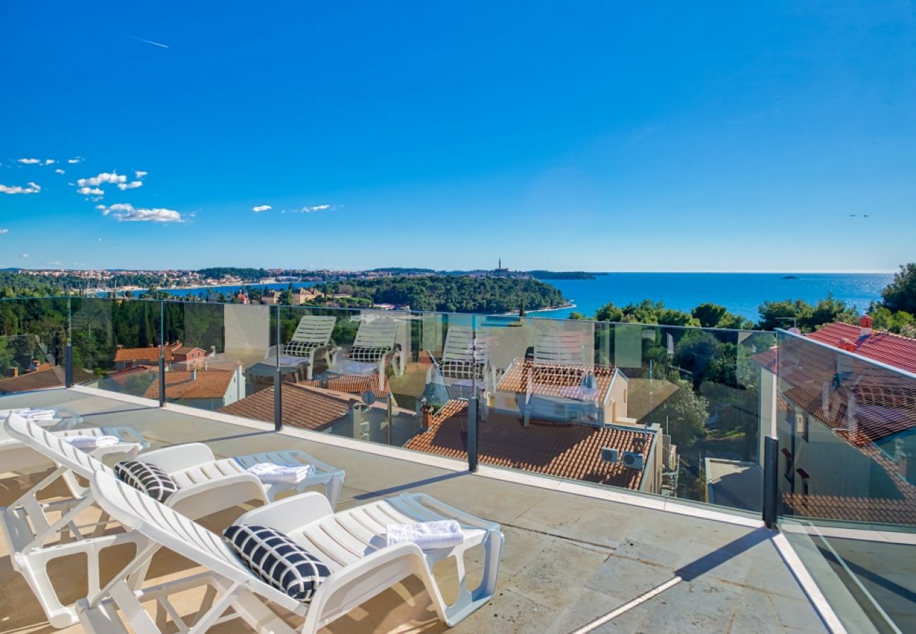 Appartement à Rovinj - Appartement dans Rovinj avec vue mer, terrasse, Climatisation, WIFI (4286-6)