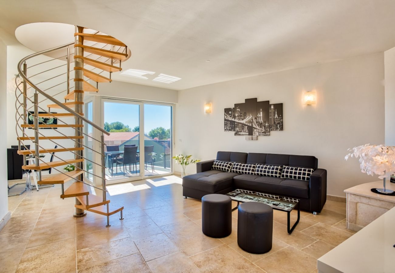 Appartement à Rovinj - Appartement dans Rovinj avec vue mer, terrasse, Climatisation, WIFI (4286-6)