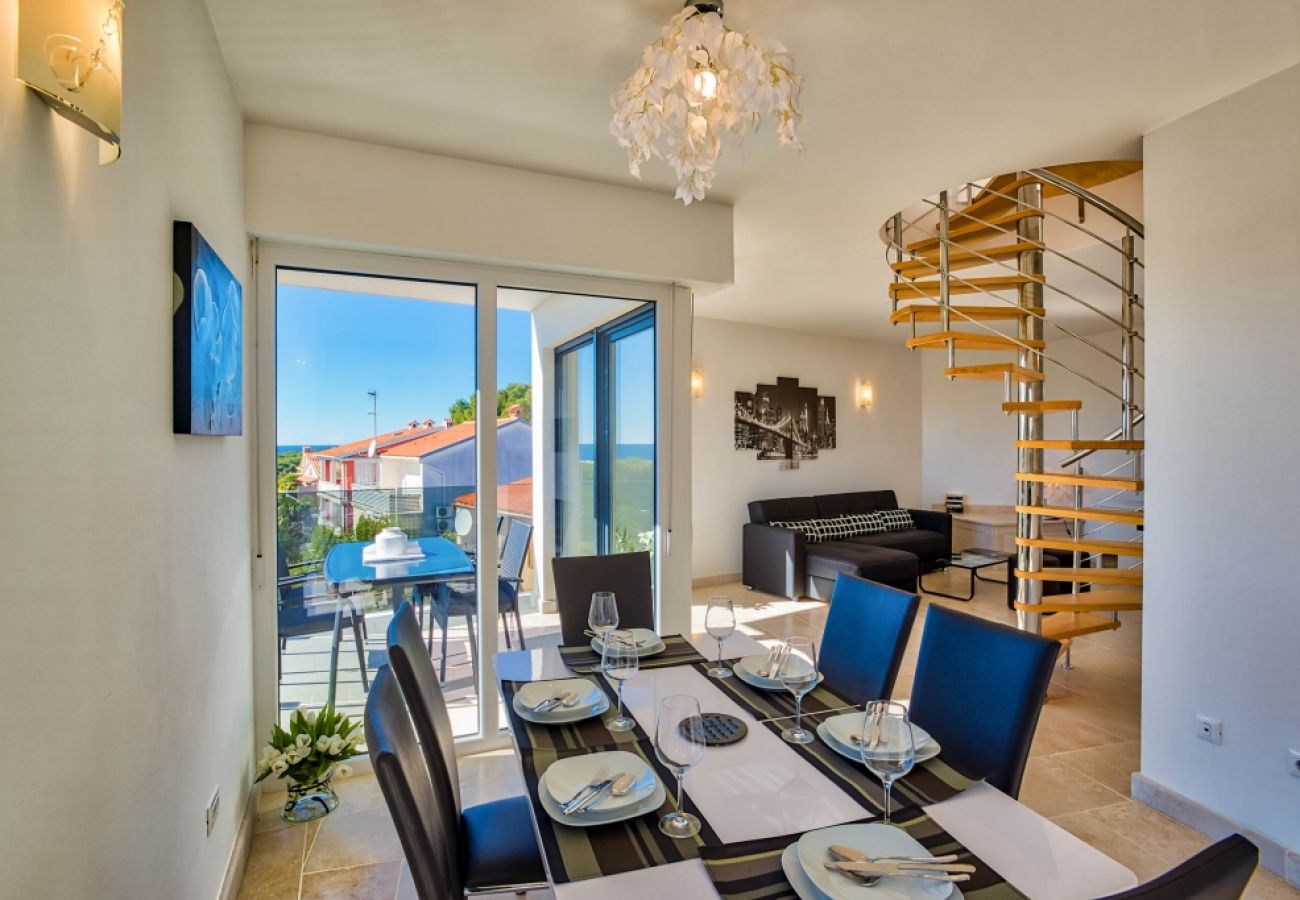 Appartement à Rovinj - Appartement dans Rovinj avec vue mer, terrasse, Climatisation, WIFI (4286-6)