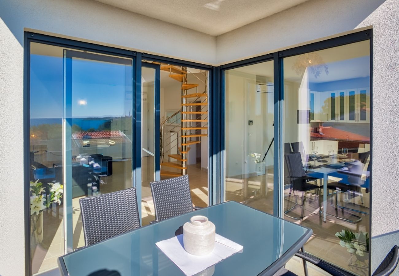 Appartement à Rovinj - Appartement dans Rovinj avec vue mer, terrasse, Climatisation, WIFI (4286-6)