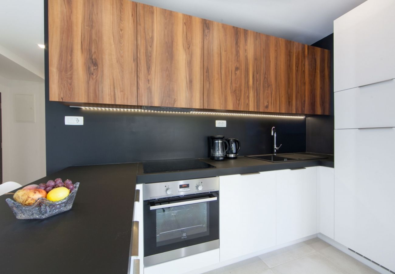 Appartement à Brela - Appartement dans Brela avec vue mer, terrasse, Climatisation, WIFI (3524-6)