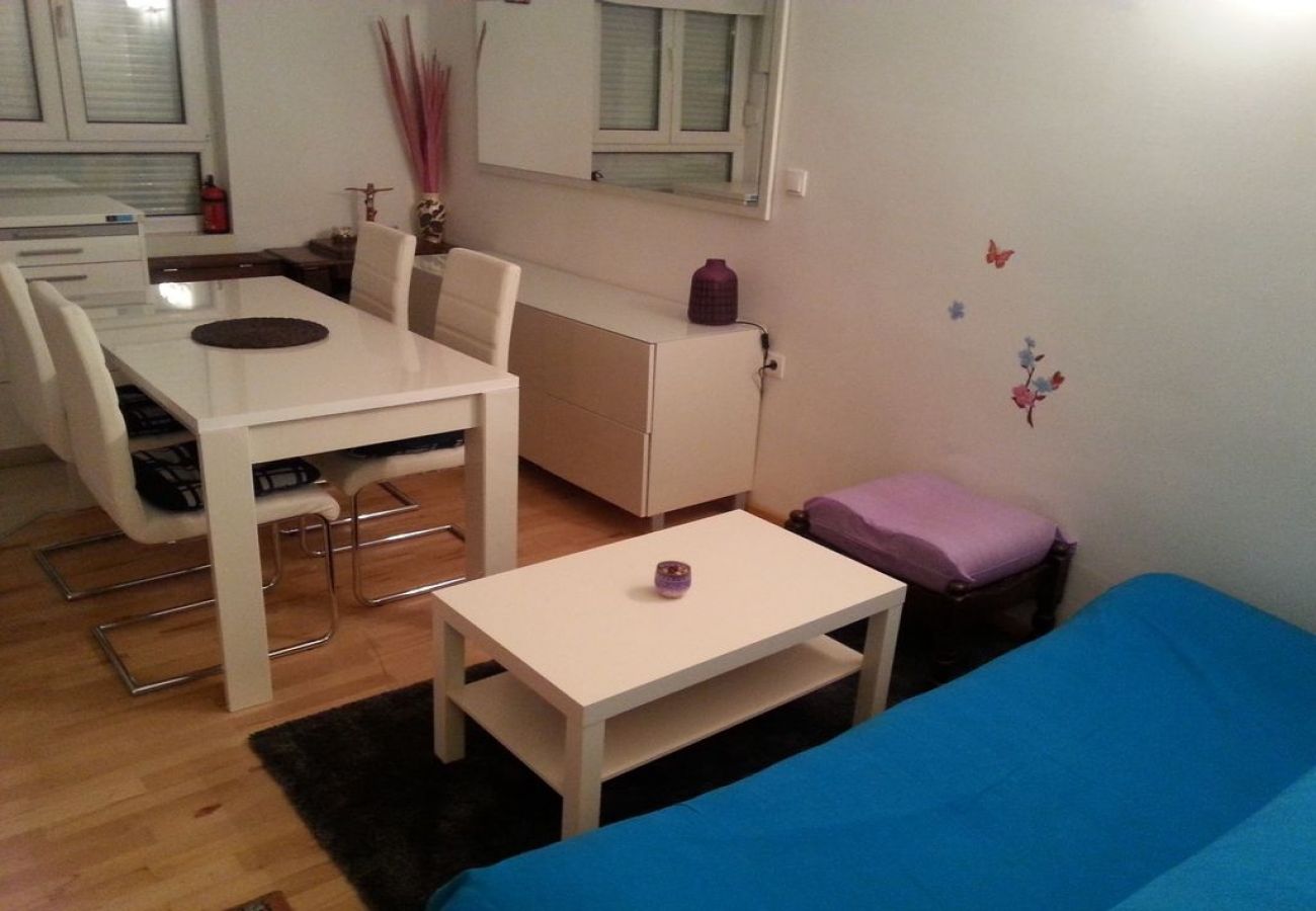 Appartement à Zagreb - Ferienwohnung in Zagreb mit Balkon, W-LAN, Waschmaschine (4292-1)