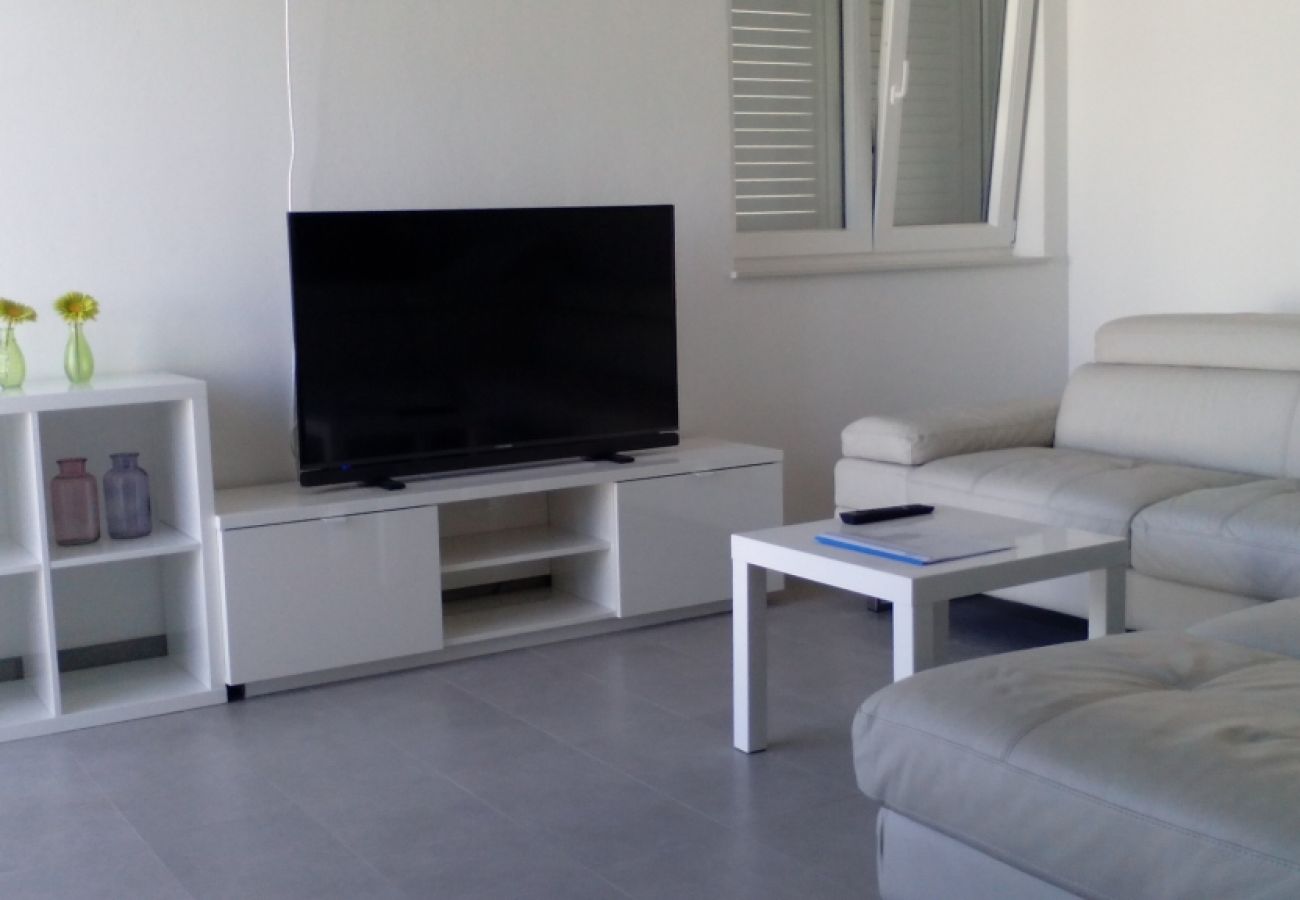 Appartement à Tribunj - Appartement dans Tribunj avec vue mer, Balcon, Climatisation, WIFI (4303-2)