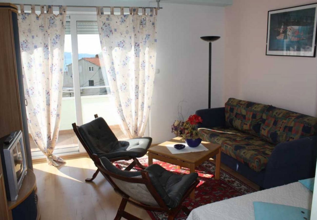 Appartement à Trogir - Appartement dans Trogir avec vue mer, terrasse, Climatisation, WIFI (4328-6)