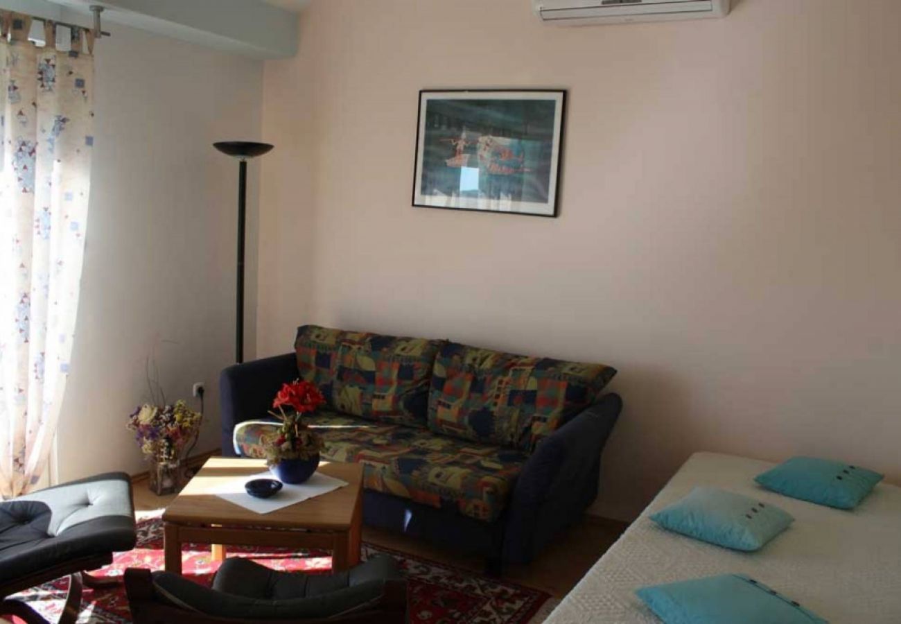 Appartement à Trogir - Appartement dans Trogir avec vue mer, terrasse, Climatisation, WIFI (4328-6)