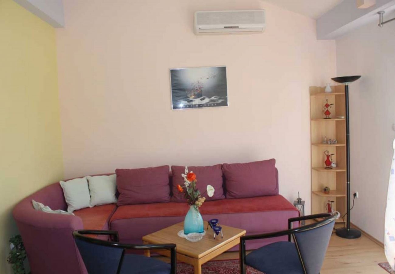 Appartement à Trogir - Appartement dans Trogir avec vue mer, terrasse, Climatisation, WIFI (4328-5)