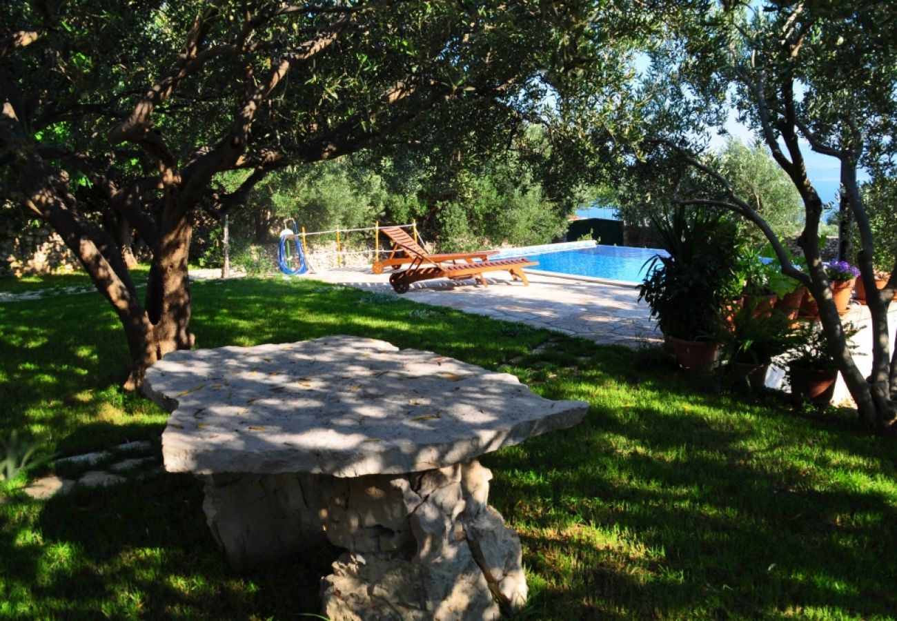 Maison à Bol - Maison de vacances in Bol avec vue mer, terrasse, Climatisation, WIFI (120-1)