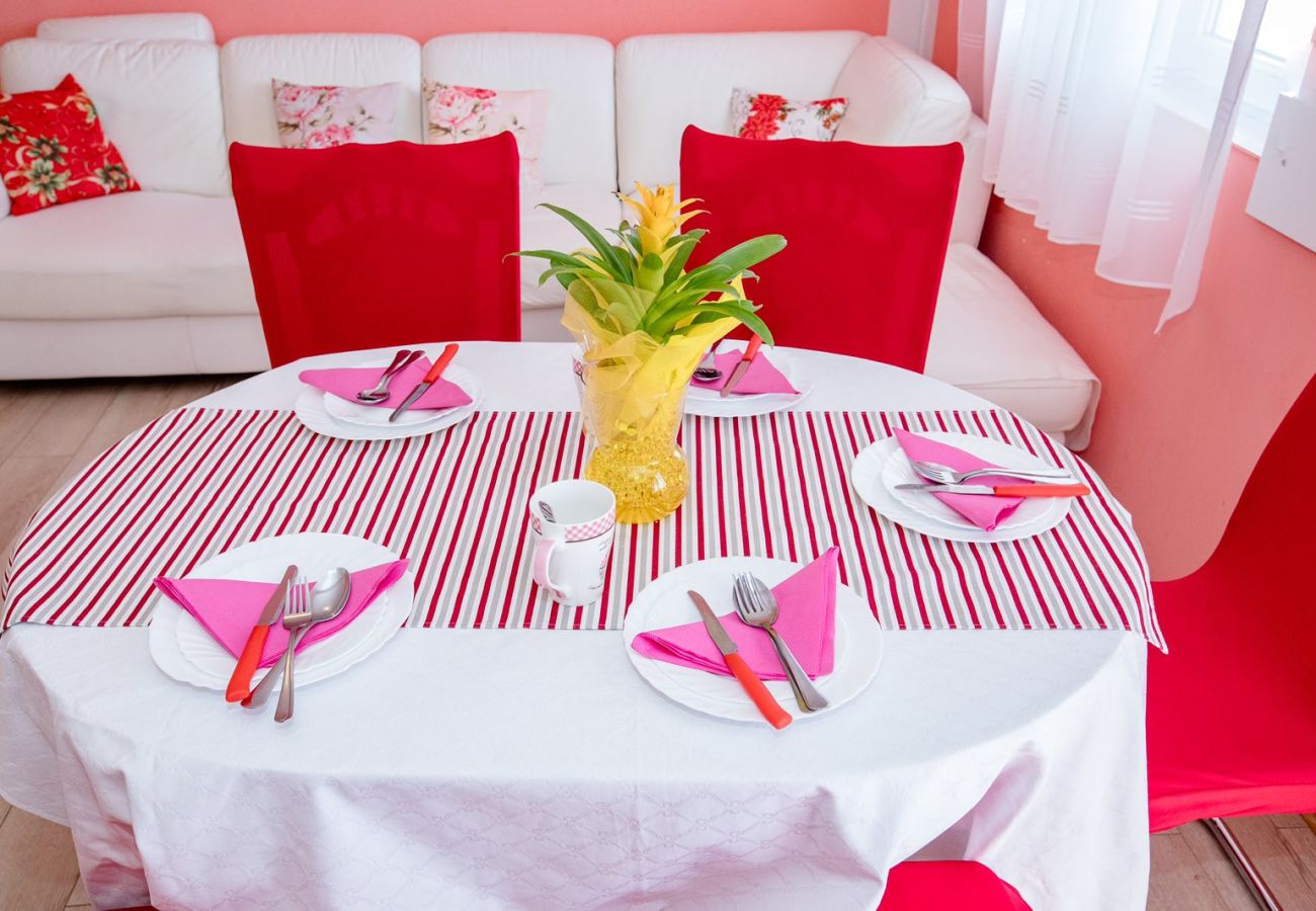 Appartement à Lopar - Appartement dans Lopar avec terrasse, Climatisation, WIFI, Machine à laver (4360-3)