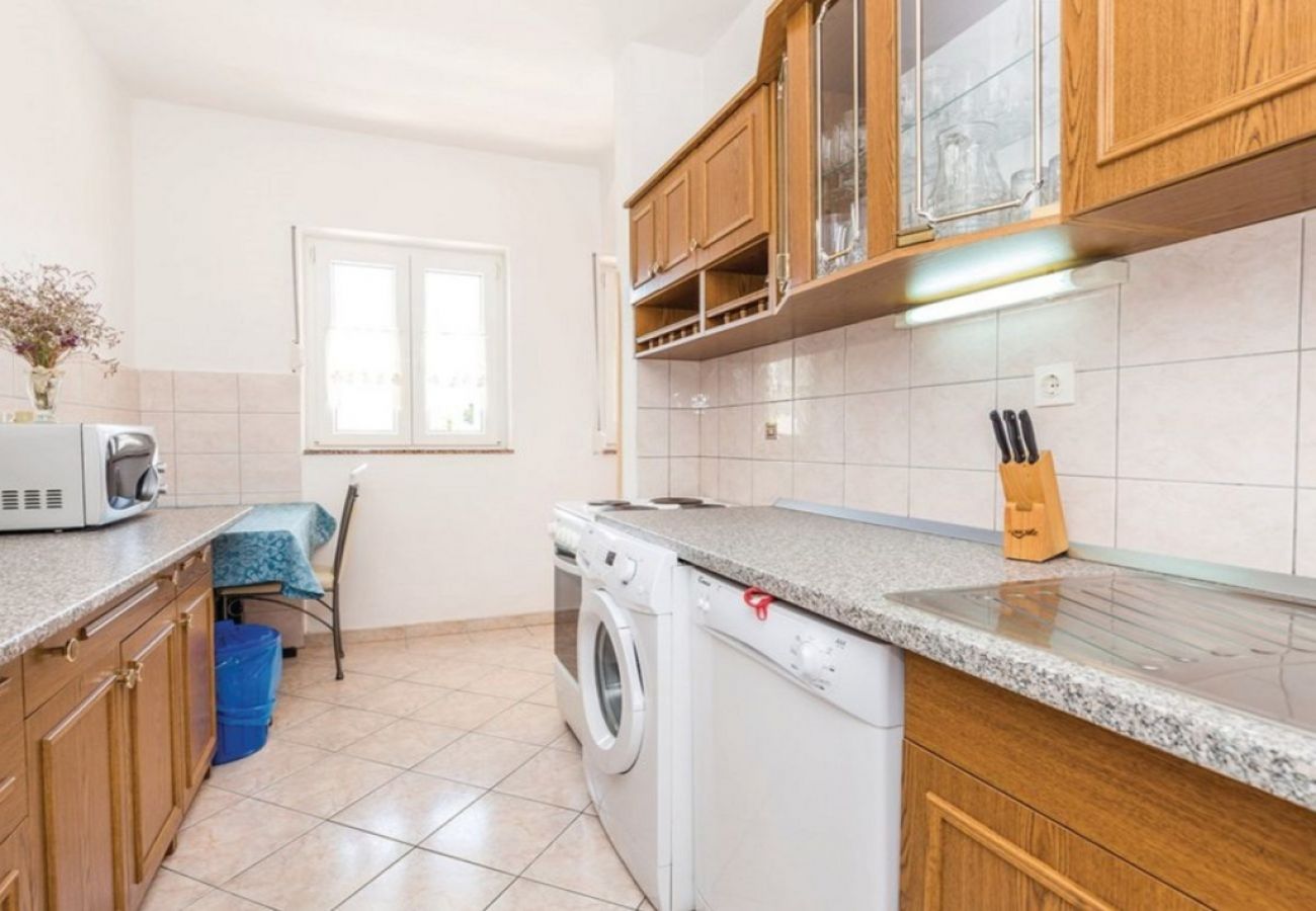 Appartement à Palit - Appartement dans Palit avec terrasse, Climatisation, WIFI, Machine à laver (4386-2)