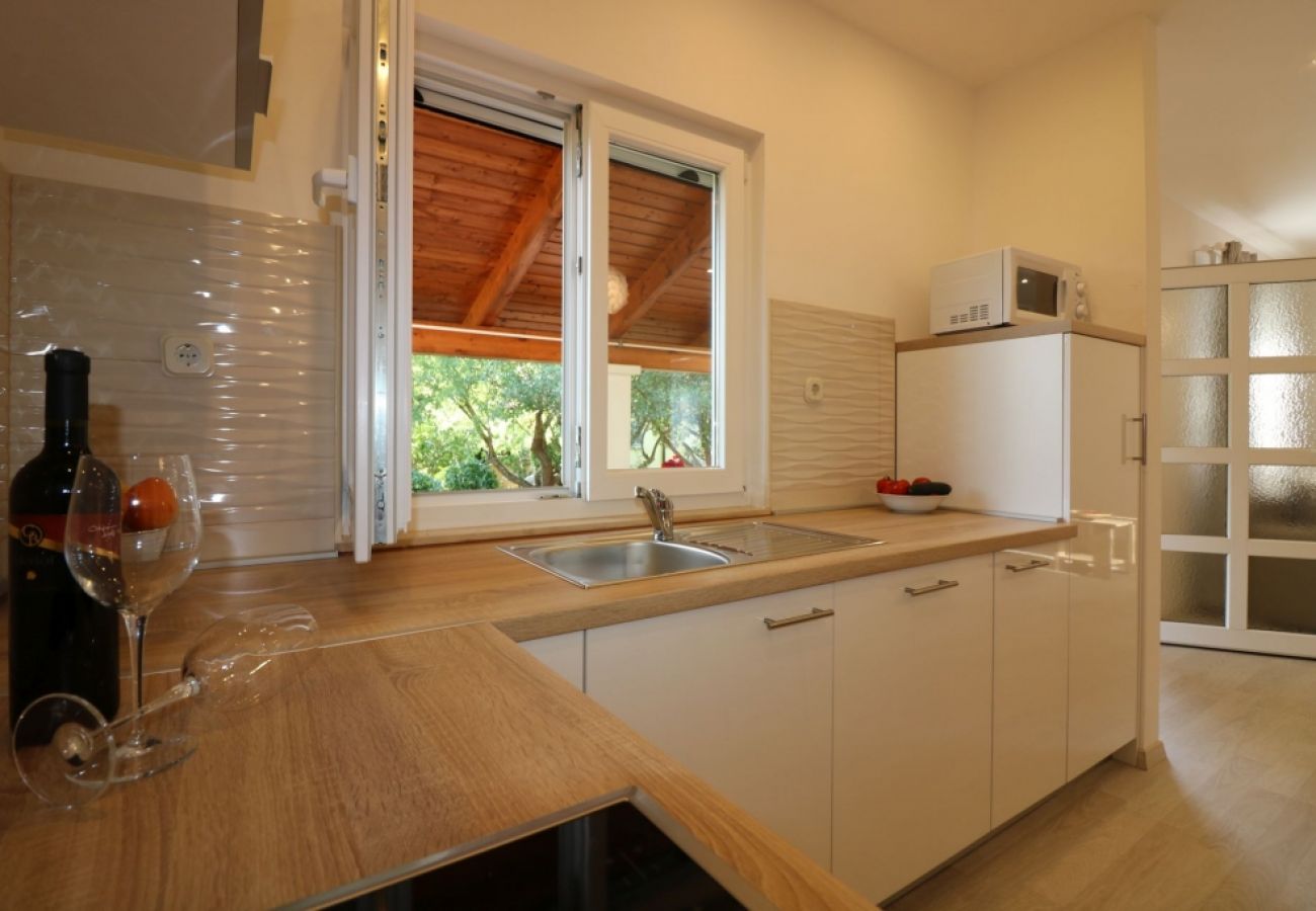 Maison à Porec - Maison de vacances dans Poreč avec terrasse, Climatisation, WIFI, Lave-vaisselle (4400-6)