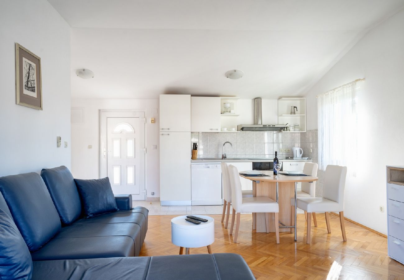 Appartement à Sali - Appartement dans Sali avec vue mer, Balcon, Climatisation, WIFI (4413-2)