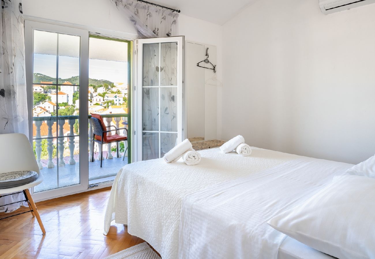 Appartement à Sali - Appartement dans Sali avec vue mer, Balcon, Climatisation, WIFI (4413-2)