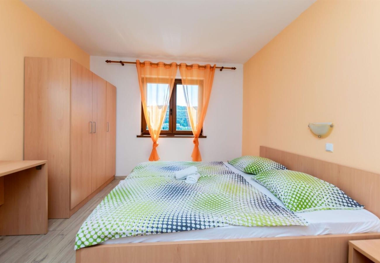 Appartement à Lopar - Appartement dans Lopar avec Balcon, Climatisation, WIFI (4421-1)