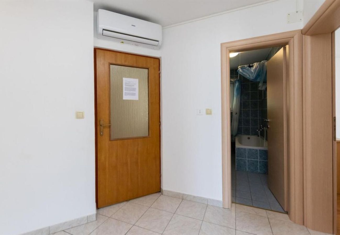 Appartement à Lopar - Appartement dans Lopar avec vue mer, terrasse, Climatisation, WIFI (4419-2)