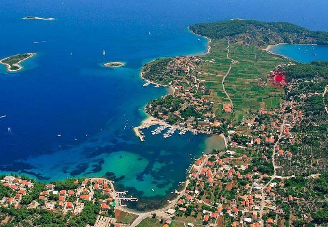 Appartement à Lumbarda - Appartement dans Lumbarda avec vue mer, Balcon, Climatisation, WIFI (4432-3) Appartement à Lumbarda - Appartement dans Lumbarda avec vue mer, Balcon, Climatisation, WIFI (4432-3)