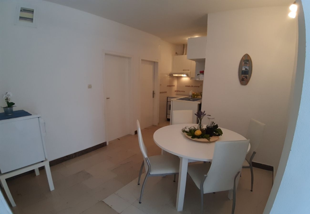 Appartement à Jelsa - Appartement dans Jelsa avec terrasse, Climatisation, WIFI (4440-2)