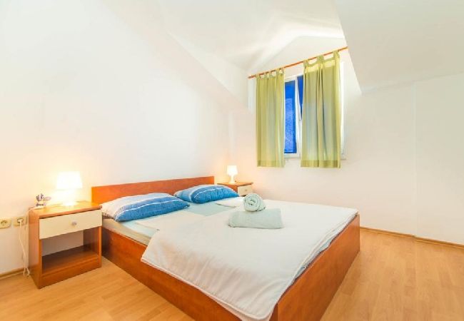 Appartement à Vodice - Appartement dans Vodice avec Balcon, Climatisation, WIFI (4441-2) Appartement à Vodice - Appartement dans Vodice avec Balcon, Climatisation, WIFI (4441-2)