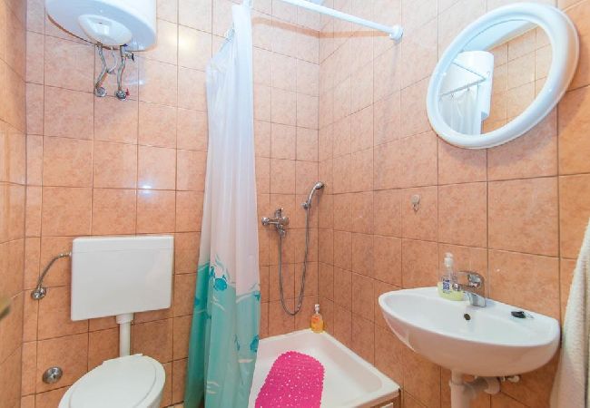 Appartement à Vodice - Appartement dans Vodice avec Balcon, Climatisation, WIFI (4441-2) Appartement à Vodice - Appartement dans Vodice avec Balcon, Climatisation, WIFI (4441-2)