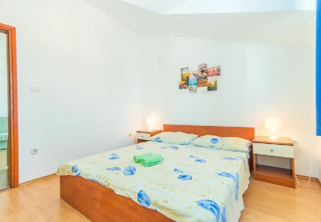 Appartement à Vodice - Appartement dans Vodice avec Balcon, Climatisation, WIFI (4441-1) Appartement à Vodice - Appartement dans Vodice avec Balcon, Climatisation, WIFI (4441-1)