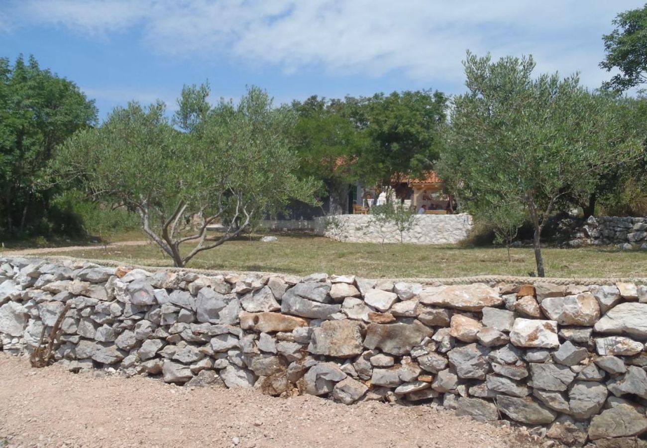 Maison à Okrug Gornji - Maison Robinson dans Okrug Gornji avec vue mer, terrasse (4452-1)