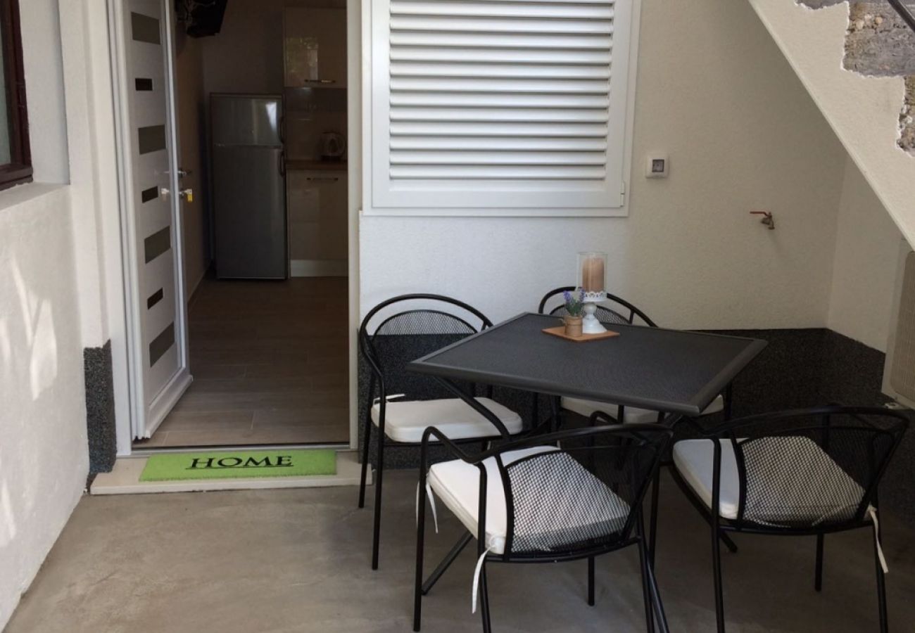 Appartement à Podgora - Appartement dans Podgora avec vue mer, terrasse, Climatisation, WIFI (4492-1)