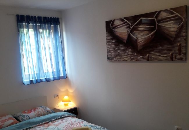 Appartement à Cres - Appartement dans Cres avec Balcon, Climatisation, WIFI, Machine à laver (4496-1) Appartement à Cres - Appartement dans Cres avec Balcon, Climatisation, WIFI, Machine à laver (4496-1)