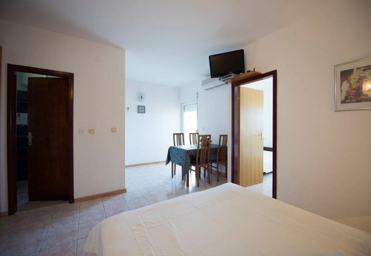 Appartement à Duce - Appartement dans Duće avec vue mer, Balcon, Climatisation, WIFI (132-2)