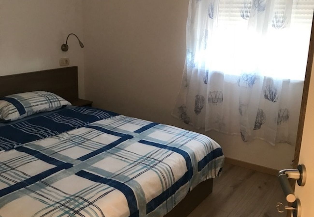 Appartement à Punat - Appartement dans Punat avec loggia, Climatisation, WIFI, Machine à laver (4534-1)