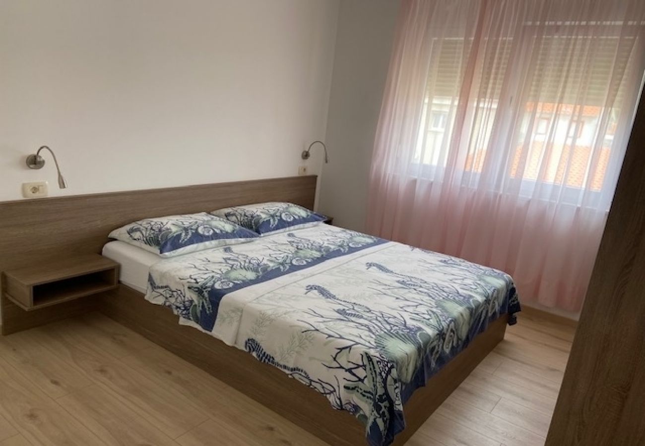 Appartement à Punat - Appartement dans Punat avec loggia, Climatisation, WIFI, Machine à laver (4534-1)