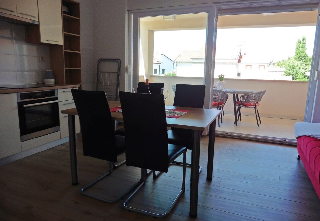 Appartement à Punat - Appartement dans Punat avec loggia, Climatisation, WIFI, Machine à laver (4534-1)