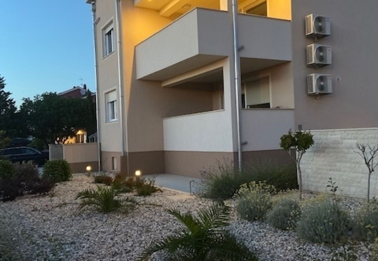 Appartement à Punat - Appartement dans Punat avec vue mer, terrasse, Climatisation, WIFI (4534-2)