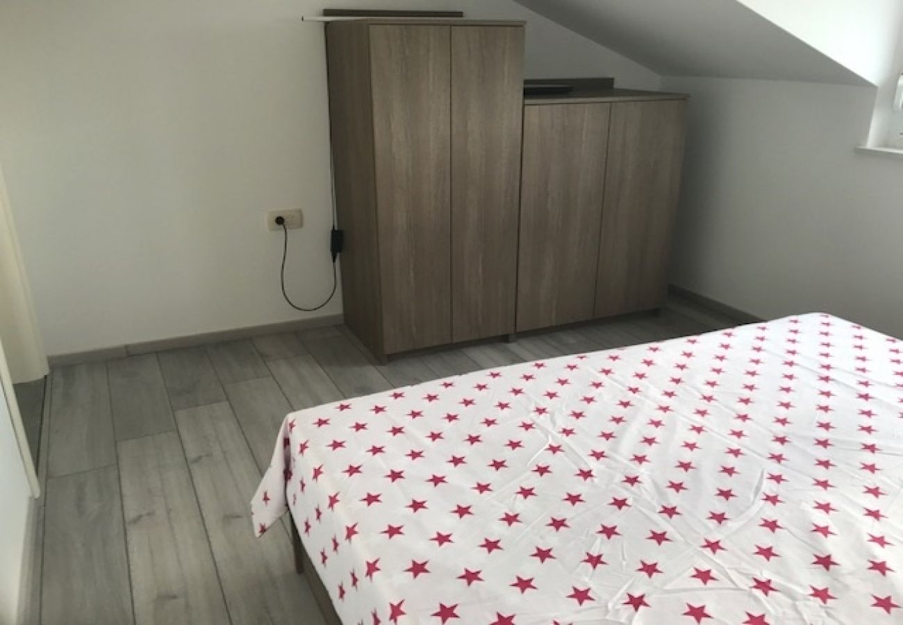 Appartement à Punat - Appartement dans Punat avec vue mer, terrasse, Climatisation, WIFI (4534-2)