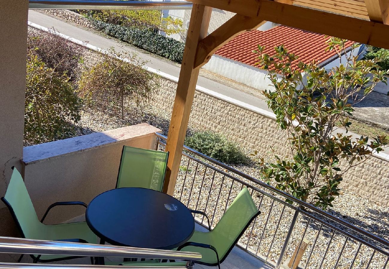 Appartement à Punat - Appartement dans Punat avec terrasse, Climatisation, WIFI, Machine à laver (4534-3)