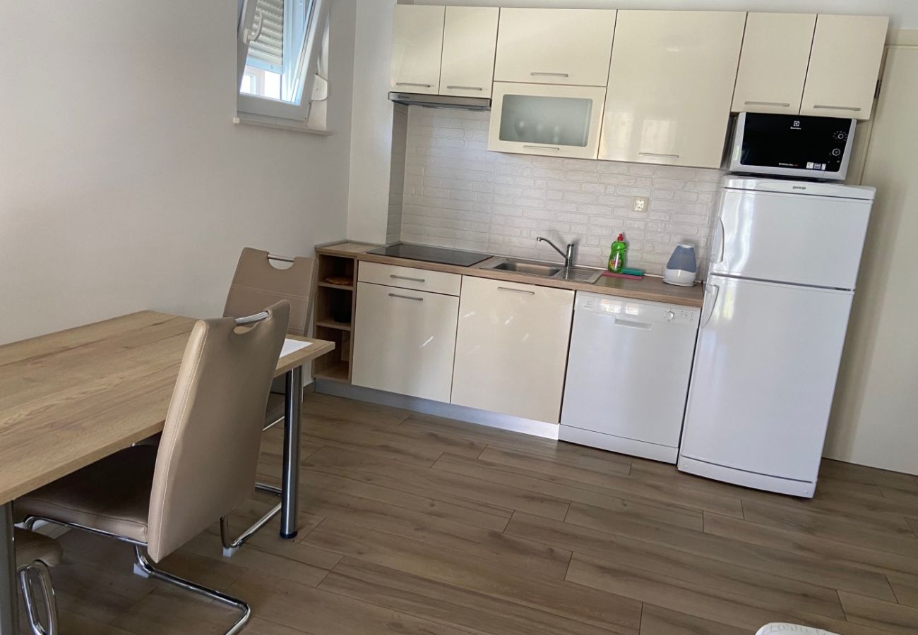 Appartement à Punat - Appartement dans Punat avec terrasse, Climatisation, WIFI, Machine à laver (4534-3)