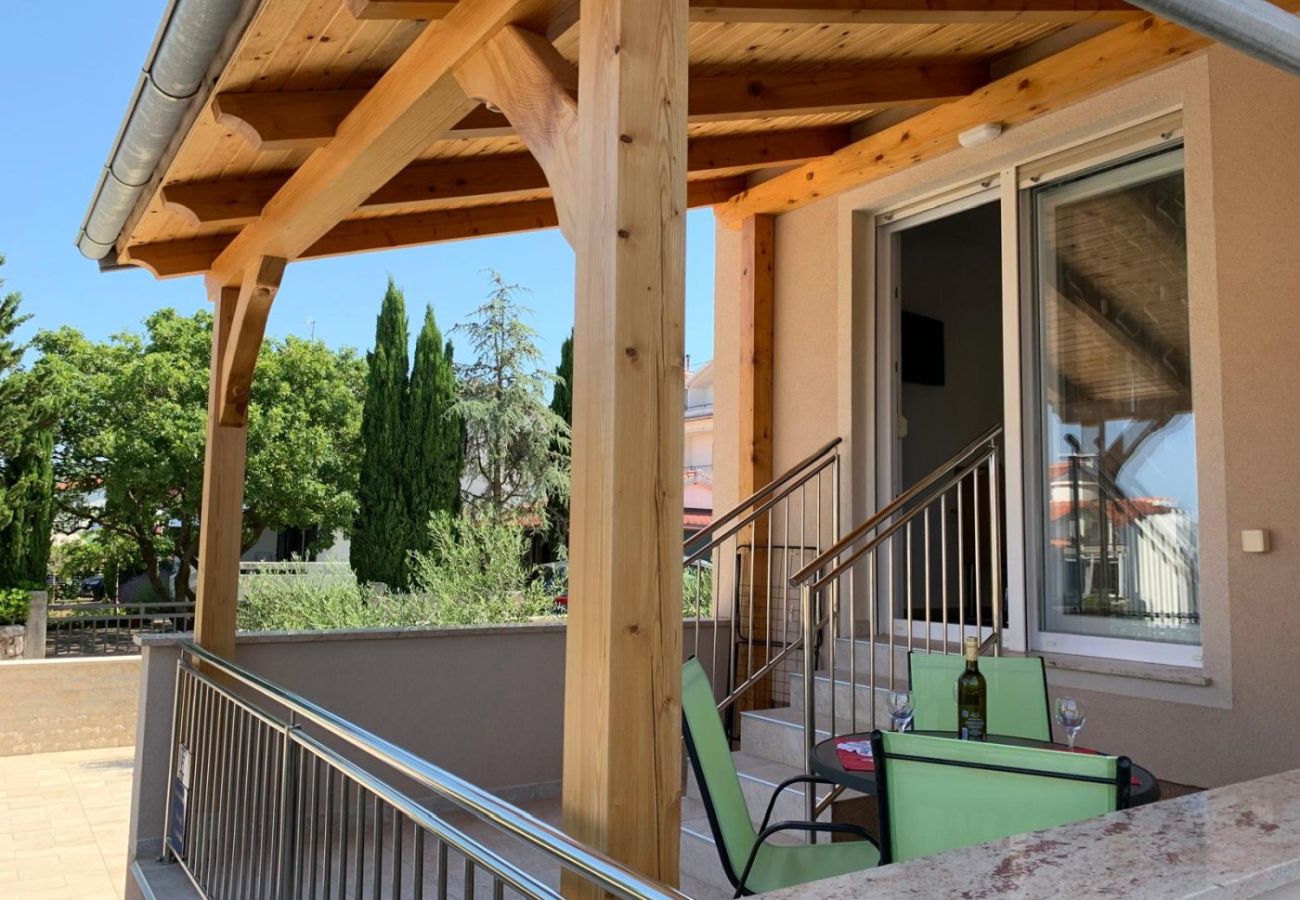 Appartement à Punat - Appartement dans Punat avec terrasse, Climatisation, WIFI, Machine à laver (4534-3)
