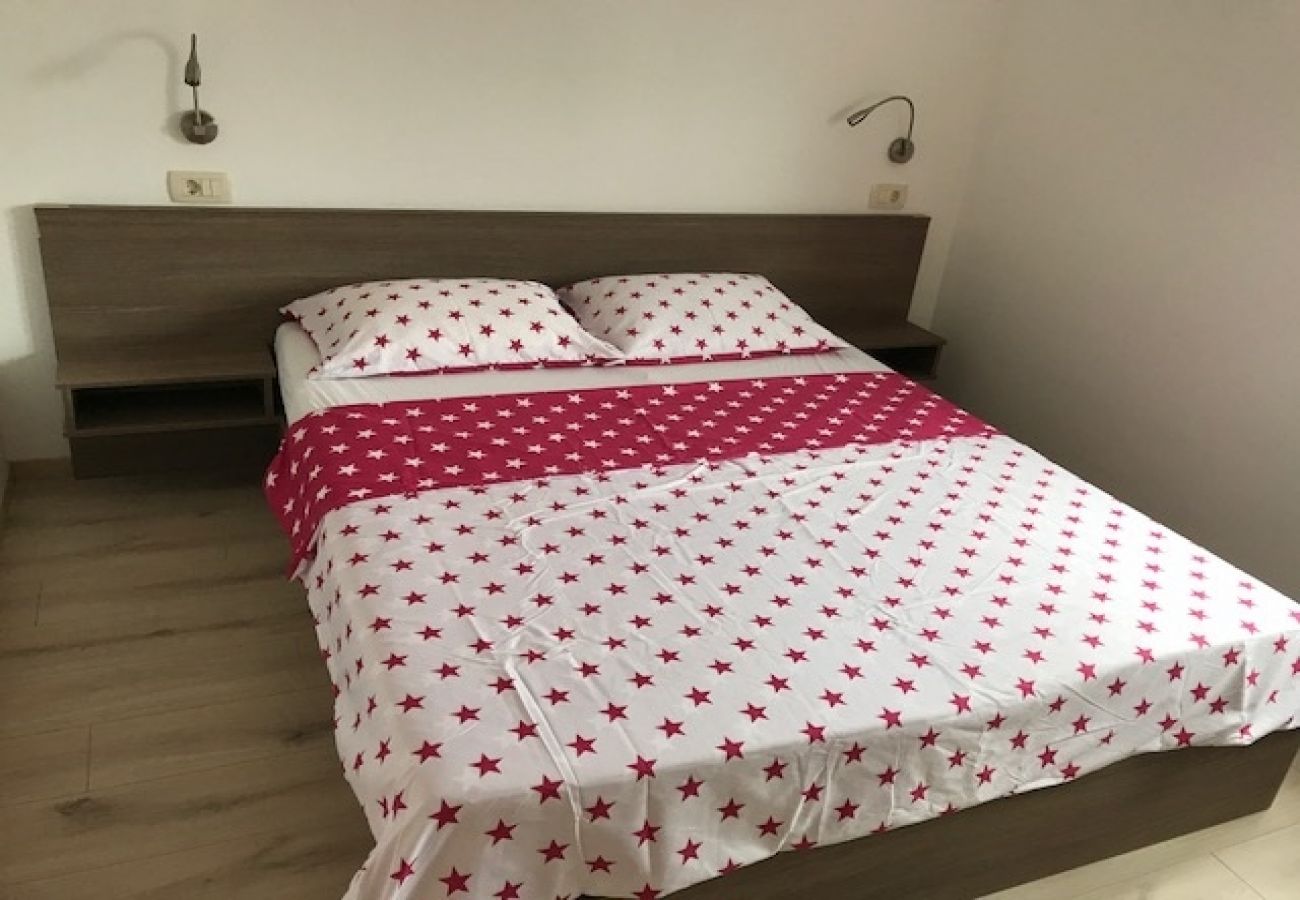 Appartement à Punat - Appartement dans Punat avec vue mer, terrasse, Climatisation, WIFI (4534-4)