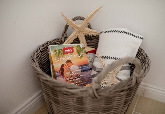 Appartement à Supetarska Draga - Appartement dans Supetarska Draga avec vue mer, Balcon, Climatisation, WIFI (4551-4) Appartement à Supetarska Draga - Appartement dans Supetarska Draga avec vue mer, Balcon, Climatisation, WIFI (4551-4)