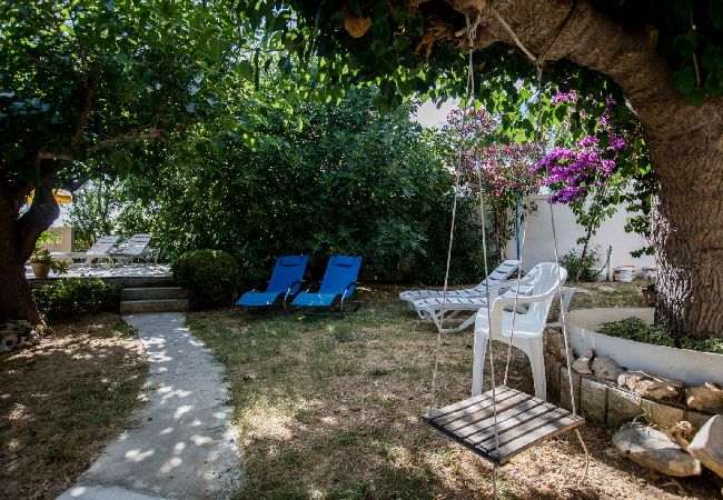 Appartement à Supetarska Draga - Appartement dans Supetarska Draga avec vue mer, terrasse, Climatisation, WIFI (4551-2) Appartement à Supetarska Draga - Appartement dans Supetarska Draga avec vue mer, terrasse, Climatisation, WIFI (4551-2)