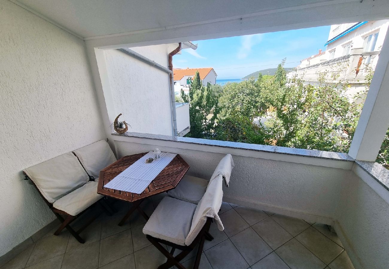 Appartement à Supetarska Draga - Appartement dans Supetarska Draga avec vue mer, terrasse, Climatisation, WIFI (4551-2)