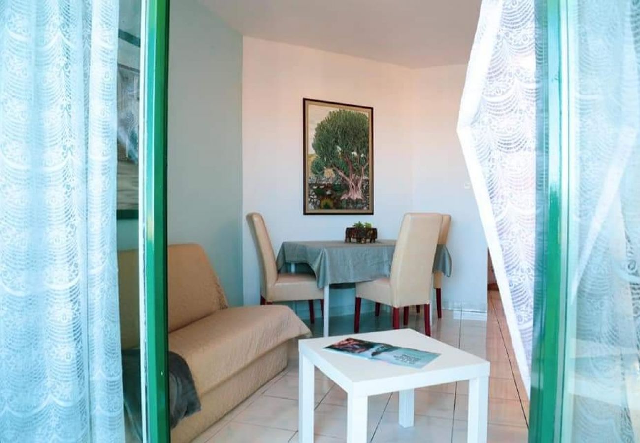 Appartement à Kali - Appartement dans Kali avec vue mer, Balcon, Climatisation, WIFI (4566-4)