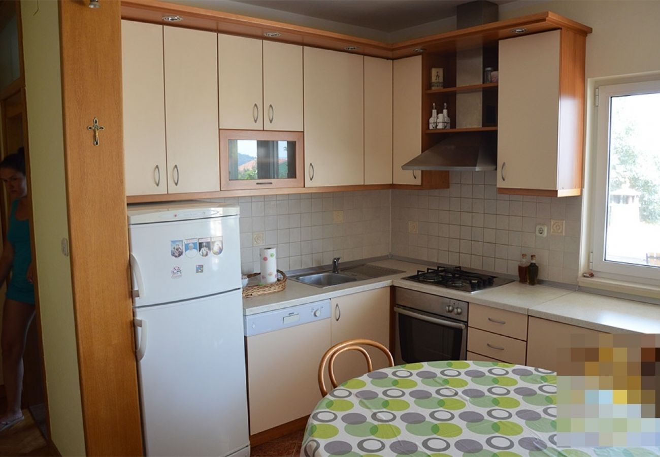 Appartement à Preko - Appartement dans Preko avec vue mer, terrasse, Climatisation, WIFI (4574-1)