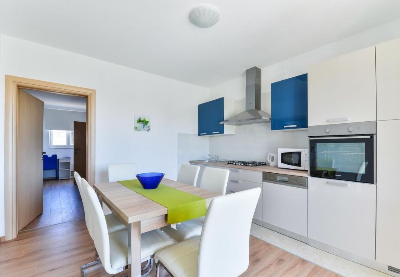 Appartement à Vir - Appartement dans Vir avec terrasse, Climatisation, WIFI, Lave-vaisselle (4589-1)