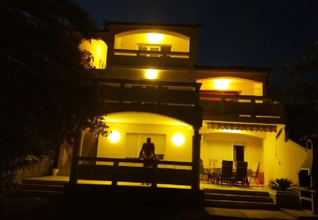 Studio à Vir - Appartement Studio dans Vir avec Balcon, Climatisation, WIFI, Lave-vaisselle (4589-2) Studio à Vir - Appartement Studio dans Vir avec Balcon, Climatisation, WIFI, Lave-vaisselle (4589-2)