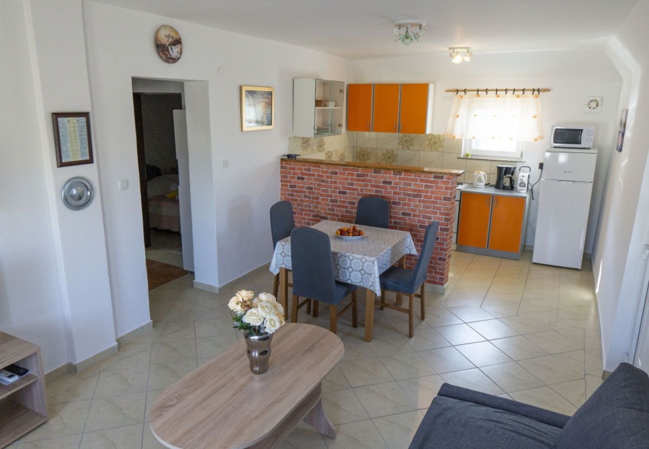 Appartement à Vir - Appartement dans Vir avec terrasse, Climatisation, WIFI (4592-1)