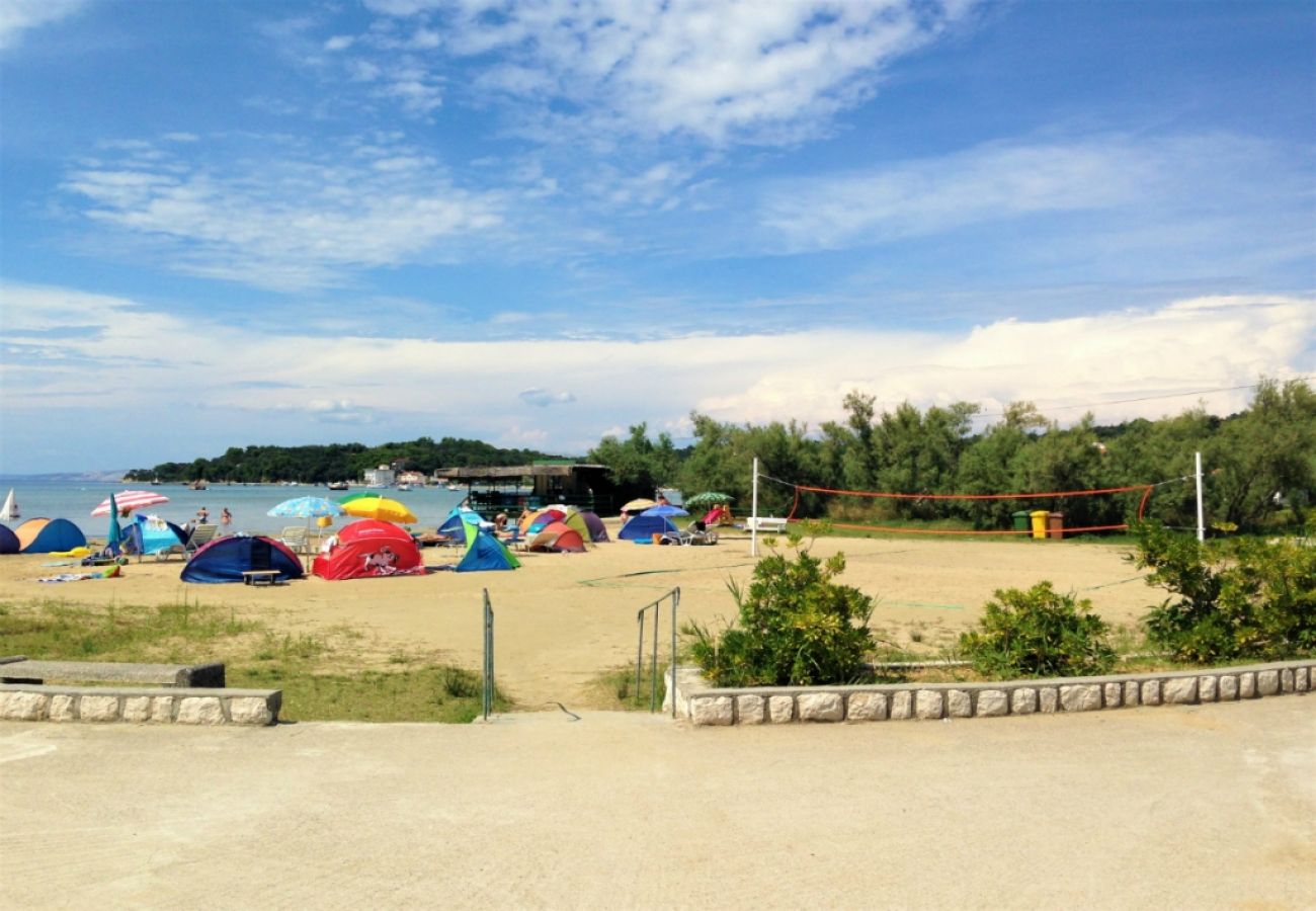 Appartement à Lopar - Appartement dans Lopar avec vue mer, Balcon, Climatisation, WIFI (4607-4)